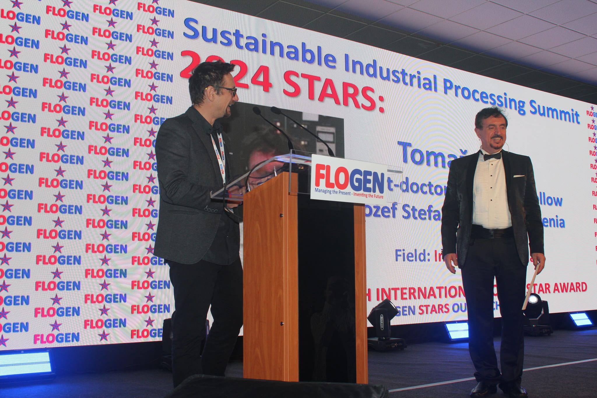 Tomaž Tomše delivering an acceptance speech during the FLOGEN SIPS 2024 award ceremony