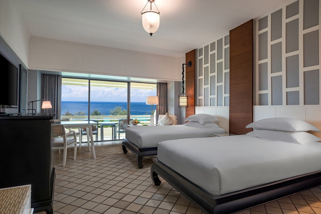 Phuket_small/twin-deluxe-seaview-room.jpg