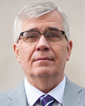 Kenneth Poeppelmeier